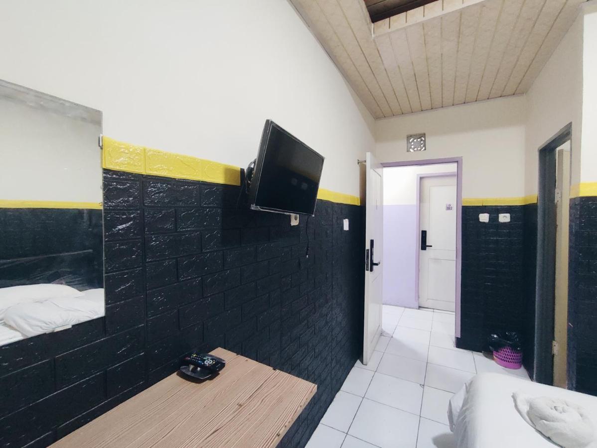 Superstar Residence Tomohon Redpartner Buitenkant foto